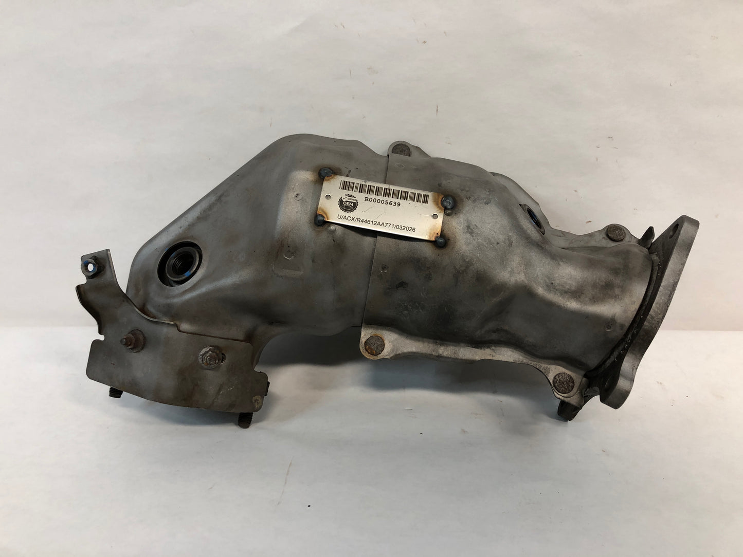Converter, Exhaust Manifold, Exhaust Pipe, Pipe Assembly Center Exhaust - PB002086
WRX. 2.0L. Forester. With turbo. Center.
Replaces: 44612aa770
MARK FCA74