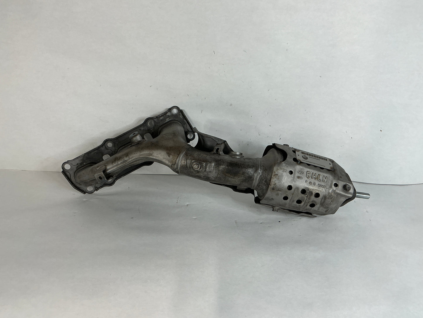 28510-3C750
Positions: Left
Other Names: Manifold Catalytic Assembly Exhaust Left-hand
Description:
Genesis. 3.8l. Left. 3.8L, mpi.