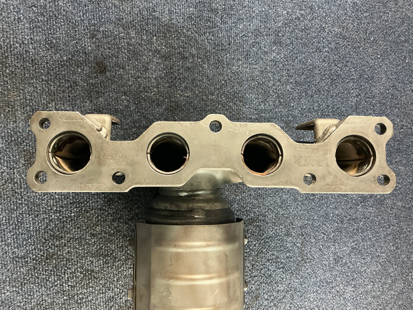 HYUNDAI/KIA Exhaust Manifold OEM PN 285102G160 EPA Code ACX