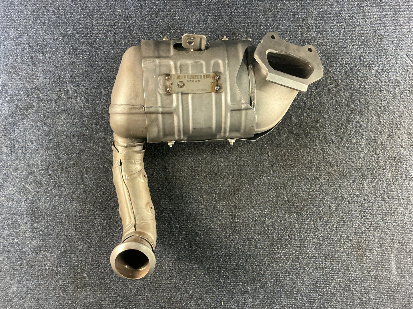 CHRYSLER Exhaust Manifold OEM PN 68323149AC EPA Code ACX