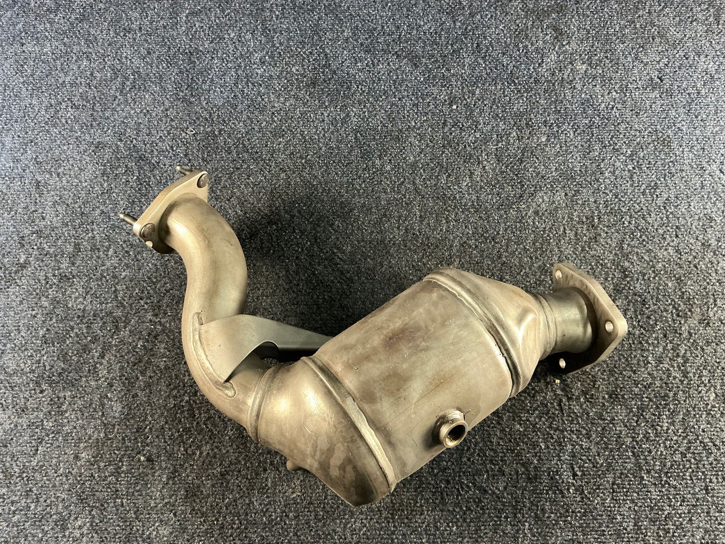 VW/AUDI Exhaust Manifold OEM PN 4G0254202MX EPA Code ACX