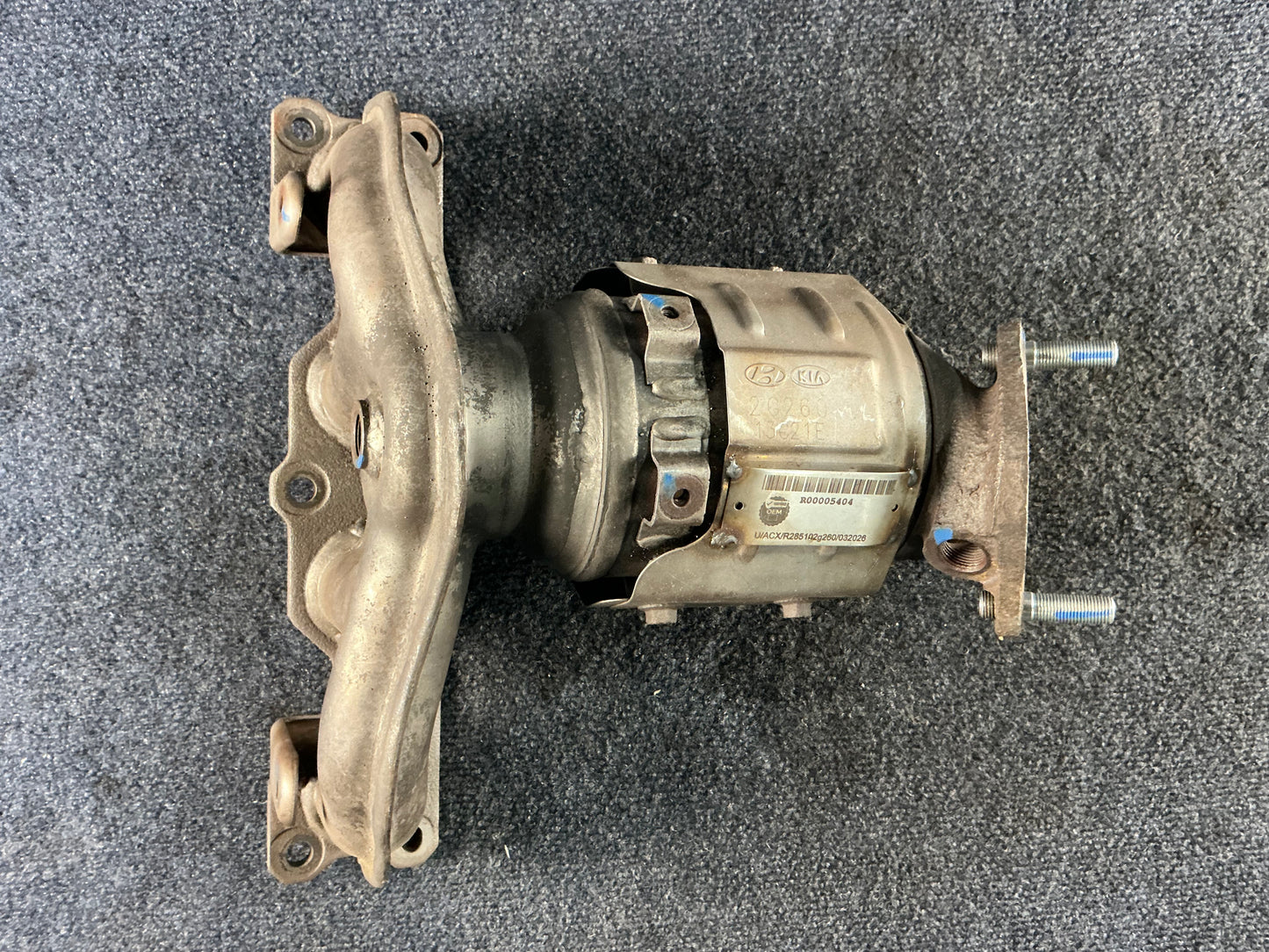 HYUNDAI/KIA Exhaust Manifold OEM PN 285102G260 EPA Code ACX