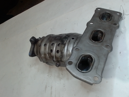 Left, Catalytic Converter with Integrated Exhaust Manifold