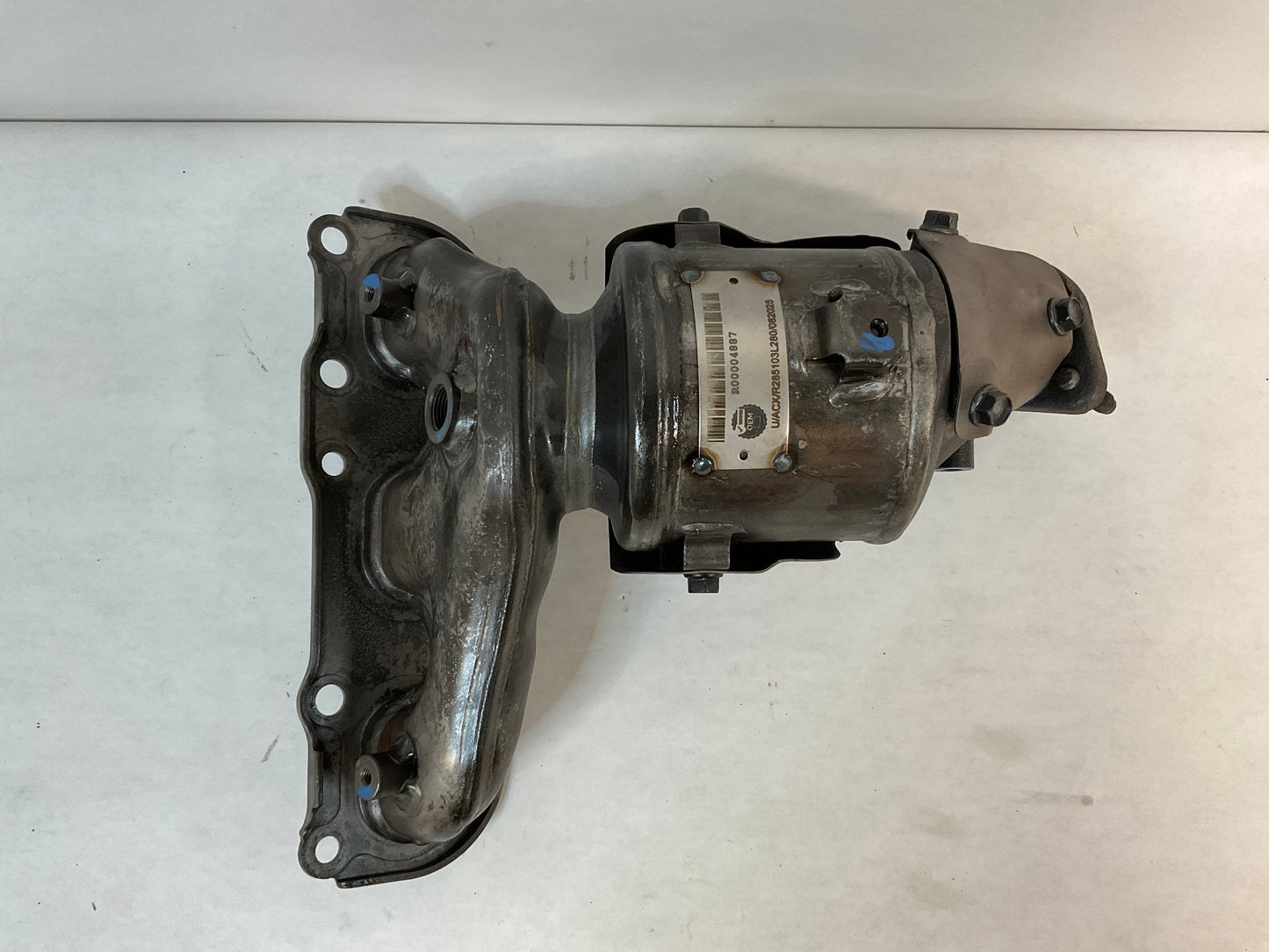 Right, Catalytic Converter with Integrated Exhaust Manifold