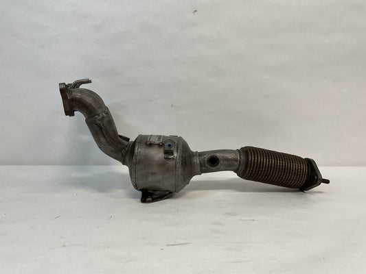 Catalytic Converter with Integrated Exhaust Manifold