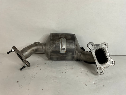 Catalytic Converter

Front Forward
Converter & Pipe, F (S)Converter
Impala, Monte Carlo. 3.6l. Front exhaust pipe. Federal. All.

Replaces:	20831819