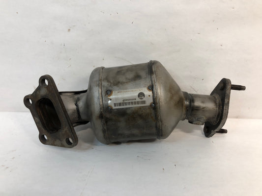 Three-Way Catalytic Converter Kit with Rear Exhaust Manifold Pipe - GM