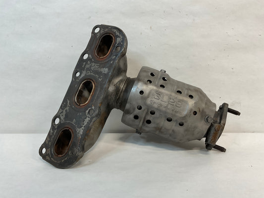 Right, Catalytic Converter with Integrated Exhaust Manifold