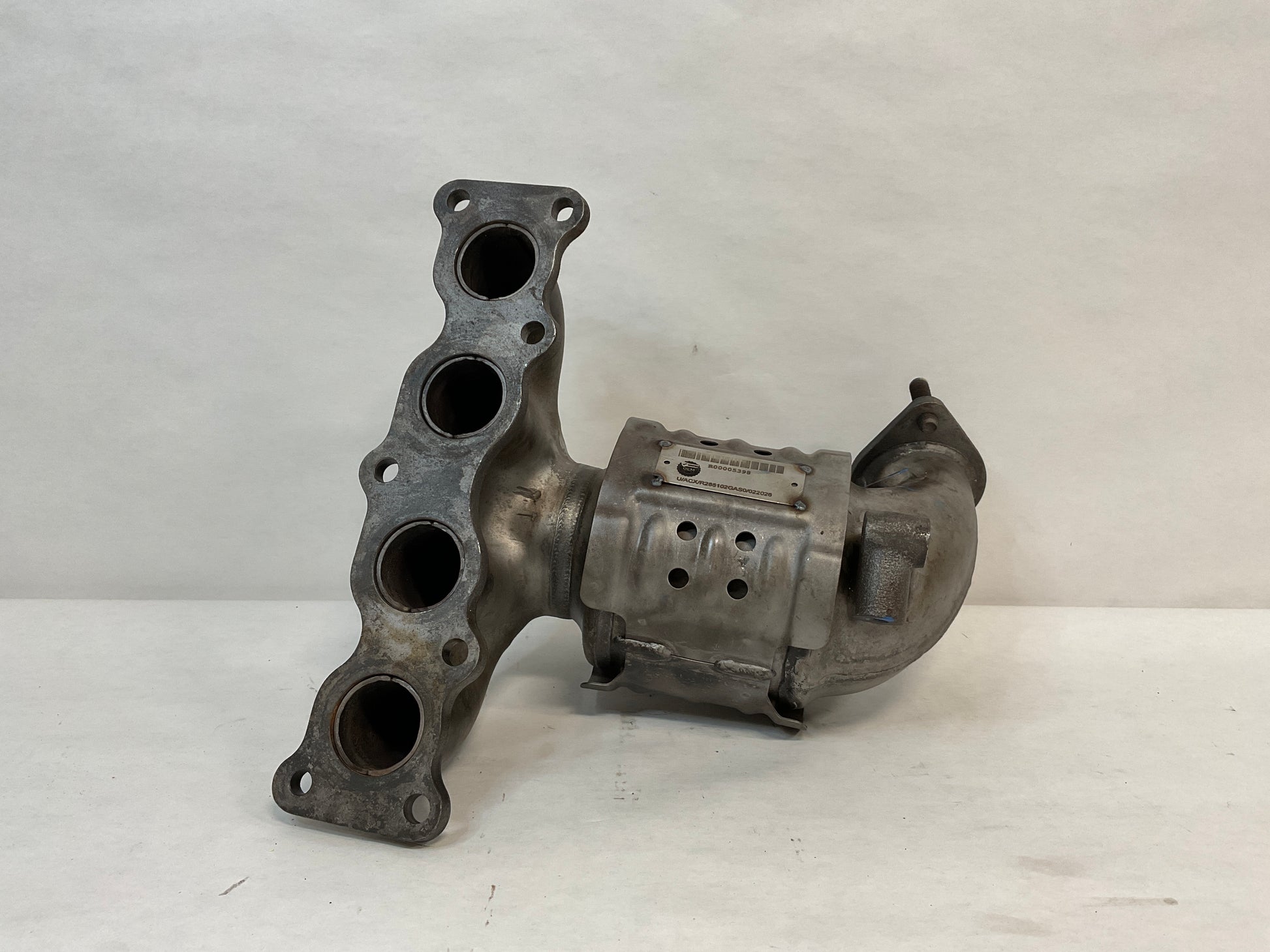 Catalytic Converter with Integrated Exhaust Manifold, SULEV Spec