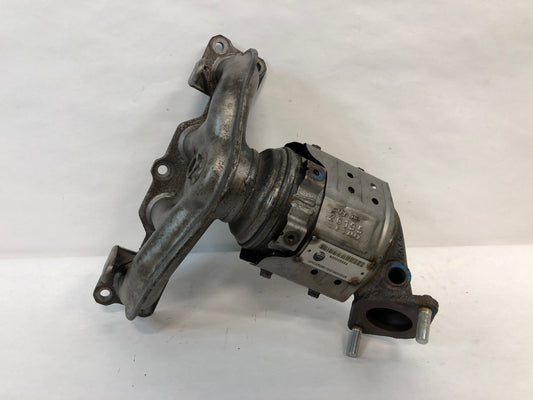 Catalytic Converter With Integrated Exhaust Manifold