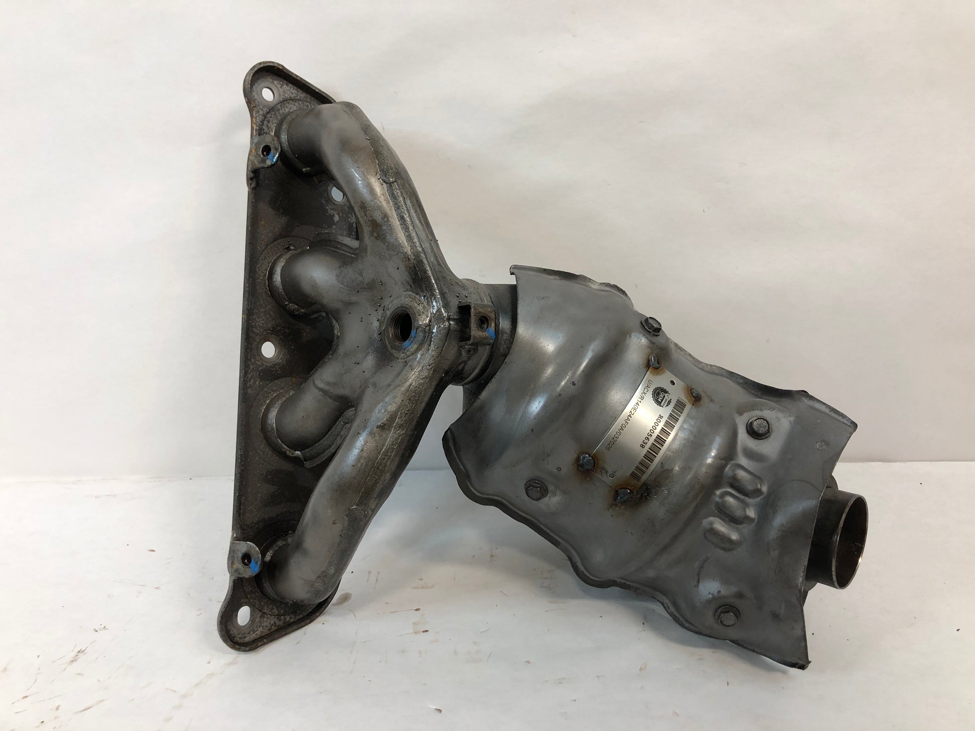 Mani Assembly-Exhaust W/Cat
1.8L, california. 1.8L, auto trans.