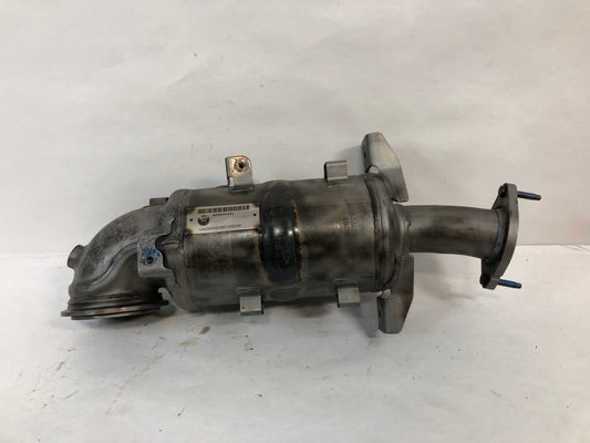 	Converter & Pipe, F (S)Converter
Description:	
XT5. 2.0l. Acadia. 2.0l.

Replaces:	55508201, 55512009