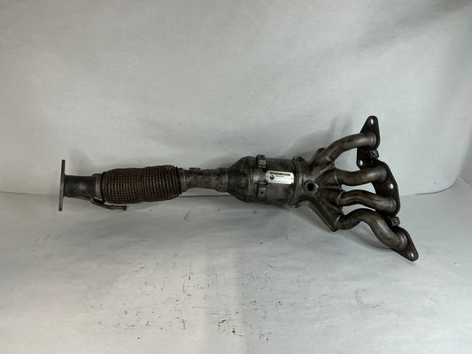 	Exhaust Manifold, Exhaust Manifold And Catalyst
Description:	
Focus. 2.0l. Without turbo. With pzev. 2.0L dohc, california.

Replaces:	cv6z5g232a