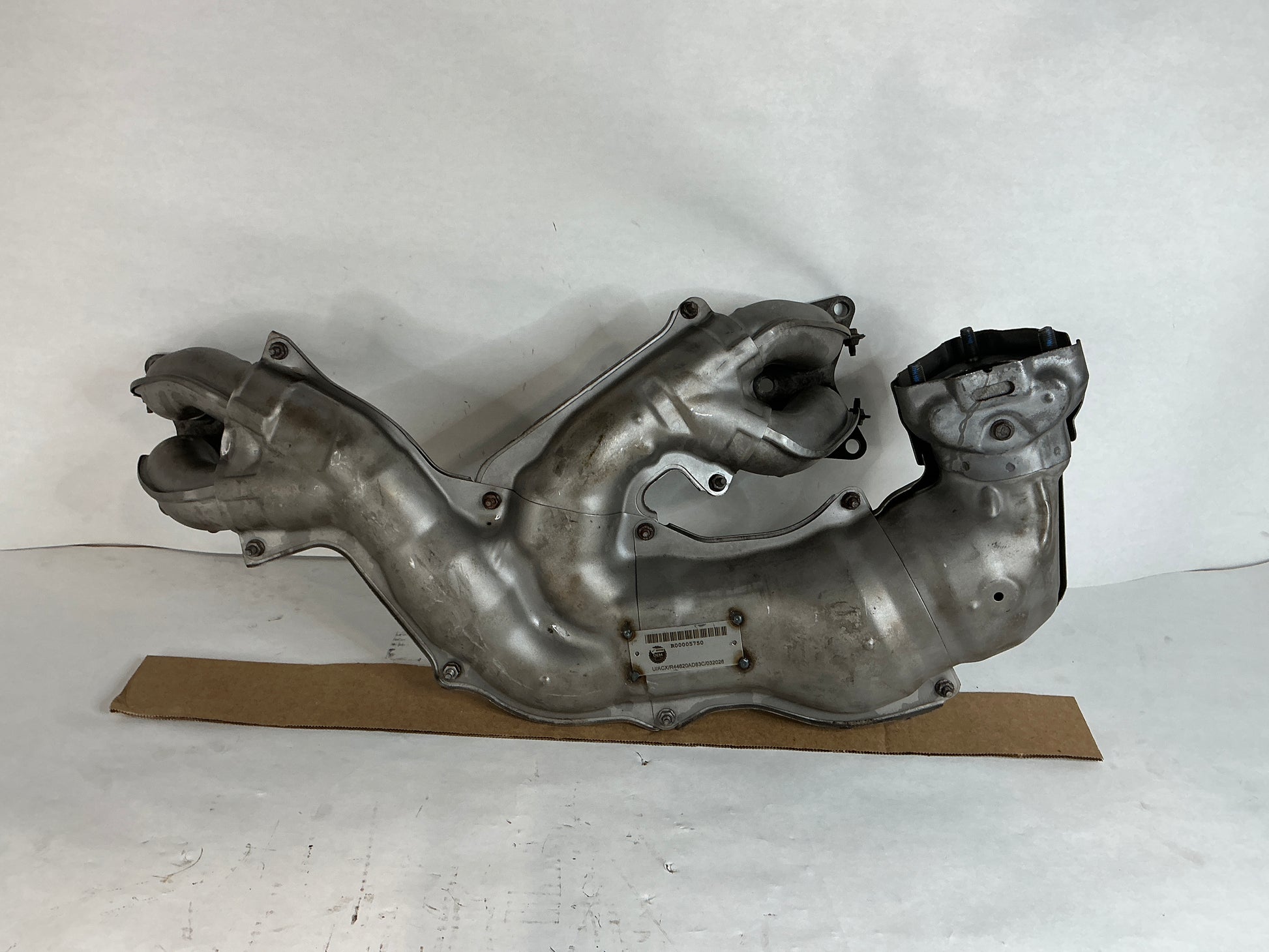 44620AD83C
Positions:	Front
Other Names:	Fed Spec_exhaust Pipe Ay Front
Replaces:	44620ad83a, 44620ad83b

MARK: FCA86