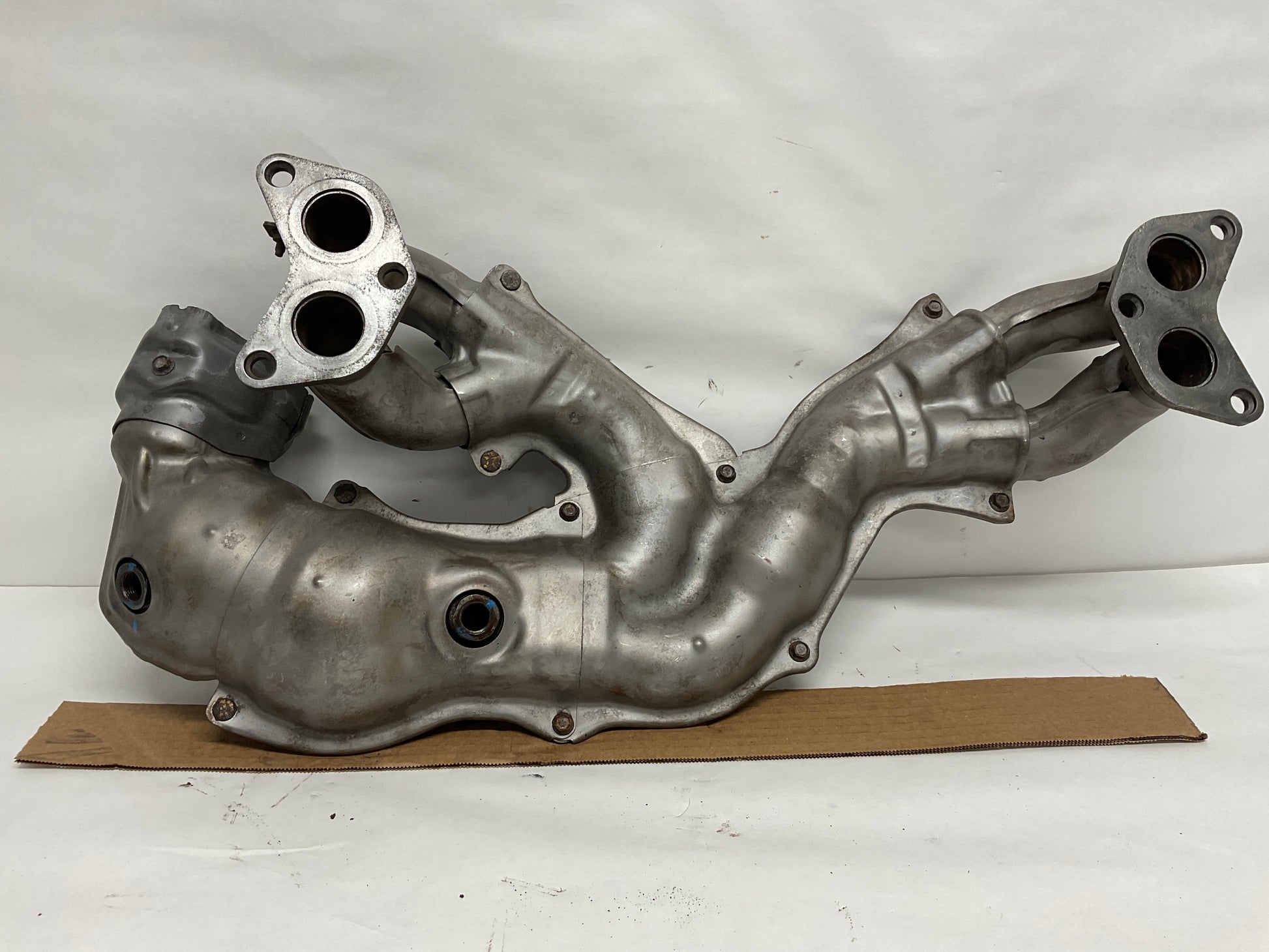 Manifold, Exhaust Manifold, Converter Complete Front

Legacy. 2.5l. Without turbo. California. Outback. 2.5l.

MARK FCA59