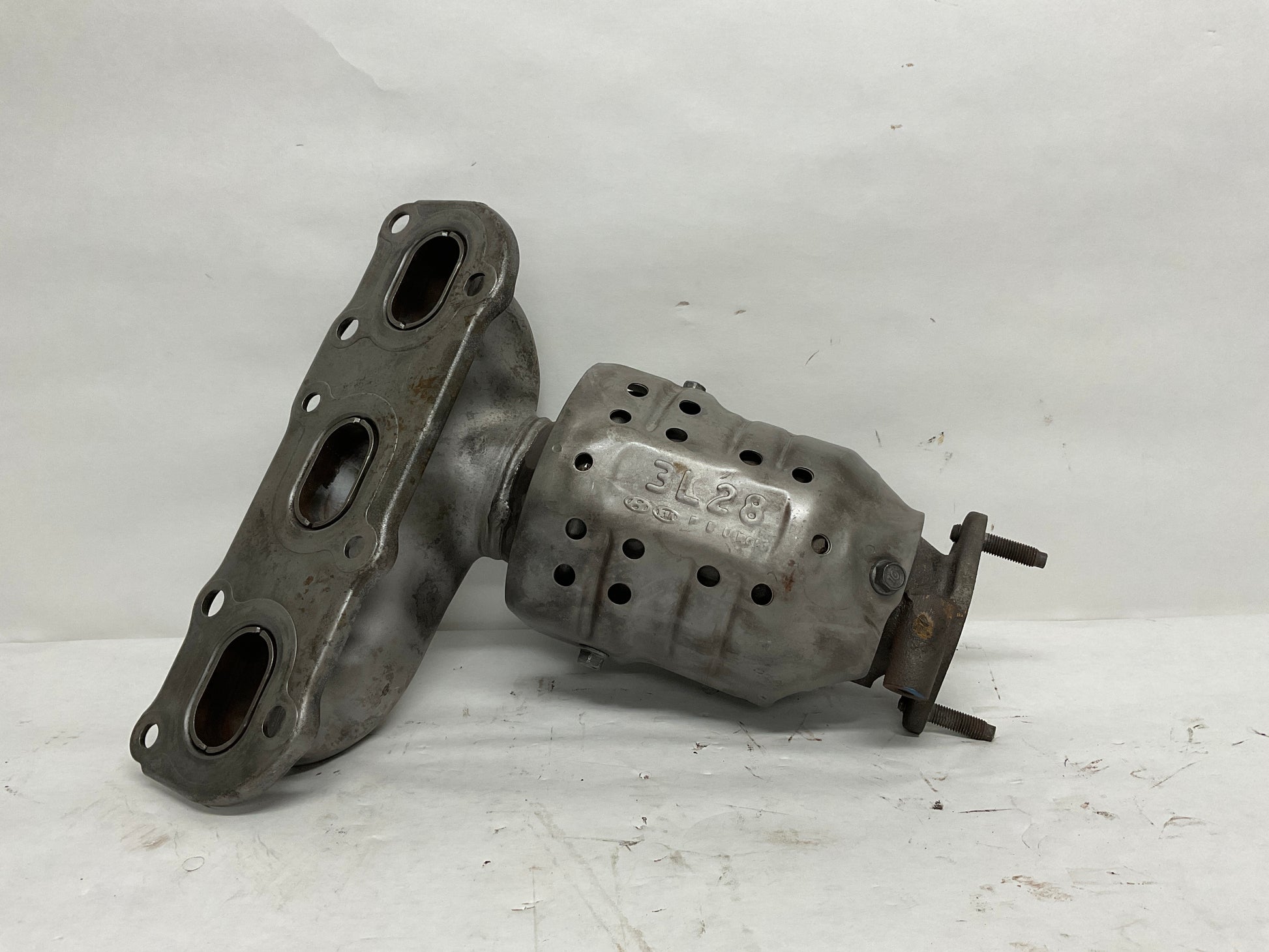 Right, Catalytic Converter with Integrated Exhaust Manifold