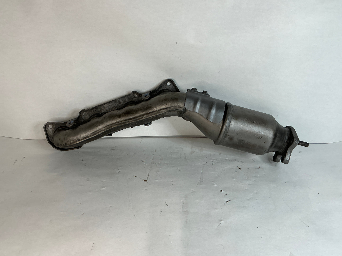Left, Catalytic Converter with Integrated Exhaust Manifold
