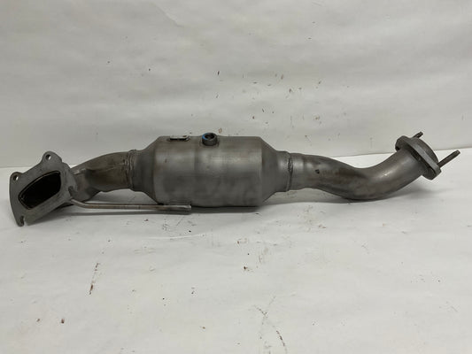 	Front Pipe And Converter, Right, Pipe And Converter
Description:	
Right.

Condition:	New
Notes:	Engines: 3.6L V6 FFV 24V VVT Engine.