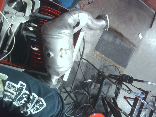 LEFT
Other Names:	Converter & Pipe, Pre-Converter, Catalyst
Description:	
And Amplifier pipe. AND pipe. Catalyst. Catalytic cnvrtr. Cushion Cover. Heat shield. Mnfd w/. Pre. Fits A4, Q5, S4, S5, SQ5 3.0 Liter. Convertible, 3.0 Liter. Coupe, 3.0 Liter. Gas. Q5 3.0L Gas Left. S4 Left. S5 3.0L Left. SQ5 Left. S4. SQ5. Left. S5. 3.0l. Coupe, 3.0L. Q5. 3.0l Gas. Convertible, 3.0L.

Replaces:	8k0254200px