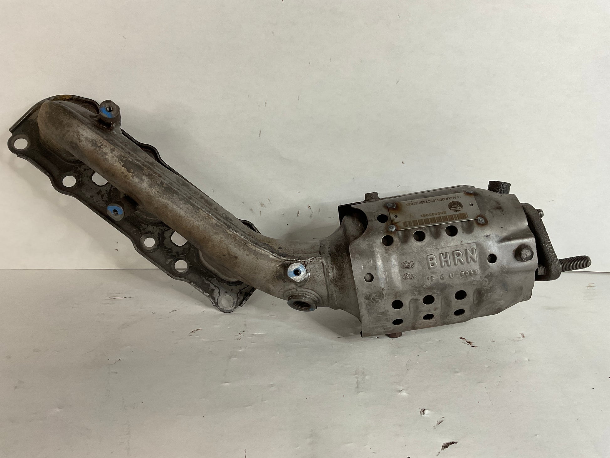 	28510-3C760
Positions:	Right
Other Names:	Manifold Catalytic Assembly Exhaust Right-hand
Description:	
Genesis. 3.8l. Right. 3.8L, mpi.