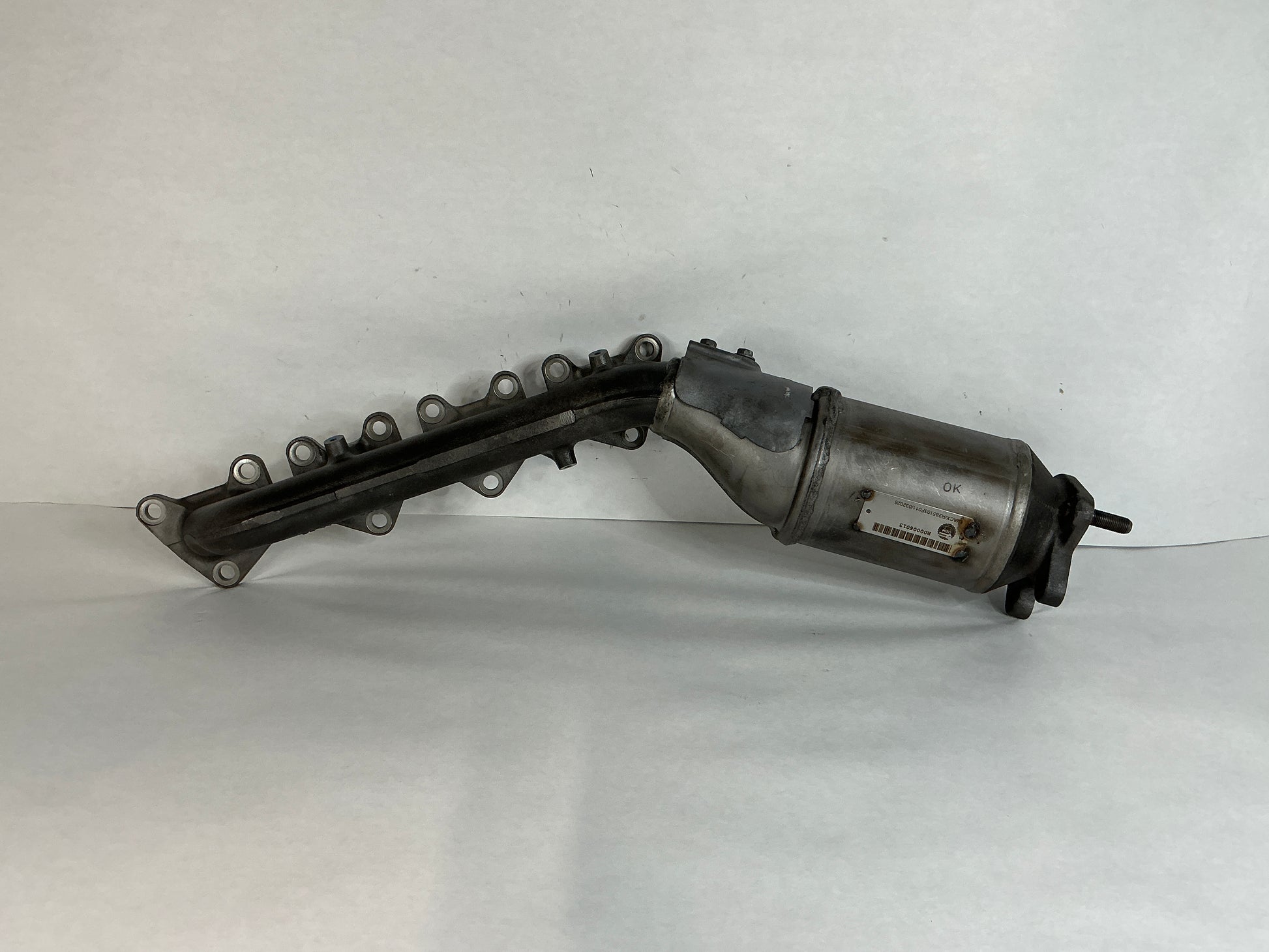 	28510-3F011
Positions:	Left
Other Names:	Manifold Catalytic Assembly Exhaust Left-hand
Description:	
Genesis. 4.6l. Left. Equus.