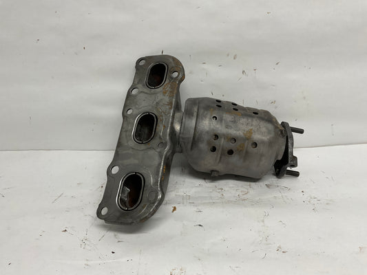 Right, Catalytic Converter with Integrated Exhaust Manifold