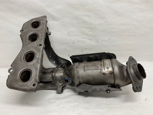 	25051-0V110
Other Names:	Converter Sub Assembly
Description:	
Fits RAV4 RAV4.

Condition:	New
Notes:	Includes Catalytic Converter.
Replaces:	2505136150