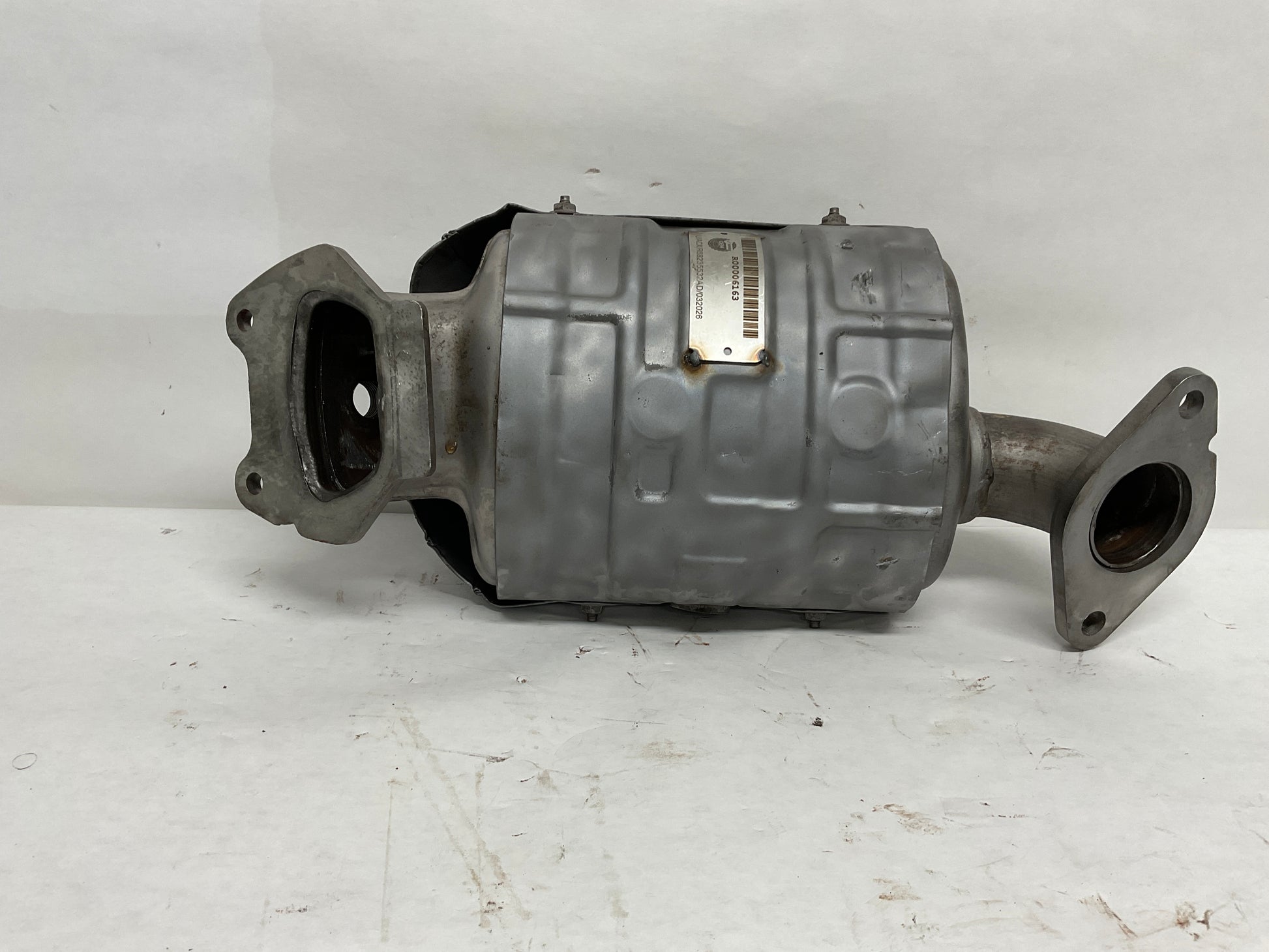 	Manifold
Description:	
EXHAUST AND CATALYTIC CONVE

Condition:	New
Notes:	Engines: 3.6L V6 24V VVT Engine. 3.6L V6 24V VVT Engine Upg I w/ESS. 3.6L V6 Hybrid Engine.
Replaces:	68235532aa, 68235532ab, 68235532ac