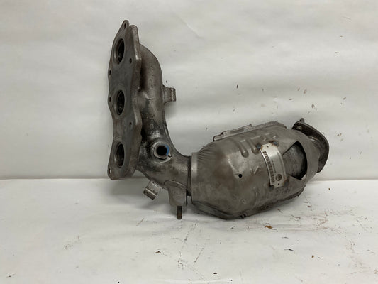 	Right, Catalytic Converter with Integrated Exhaust Manifold