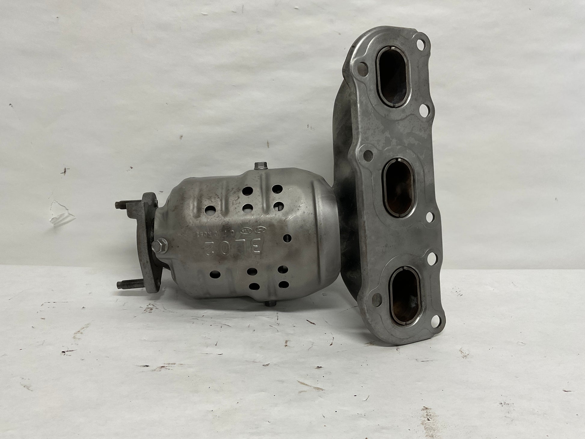 	Right
Other Names:	Manifold Catalytic A
Description:	
Cadenza. Right.