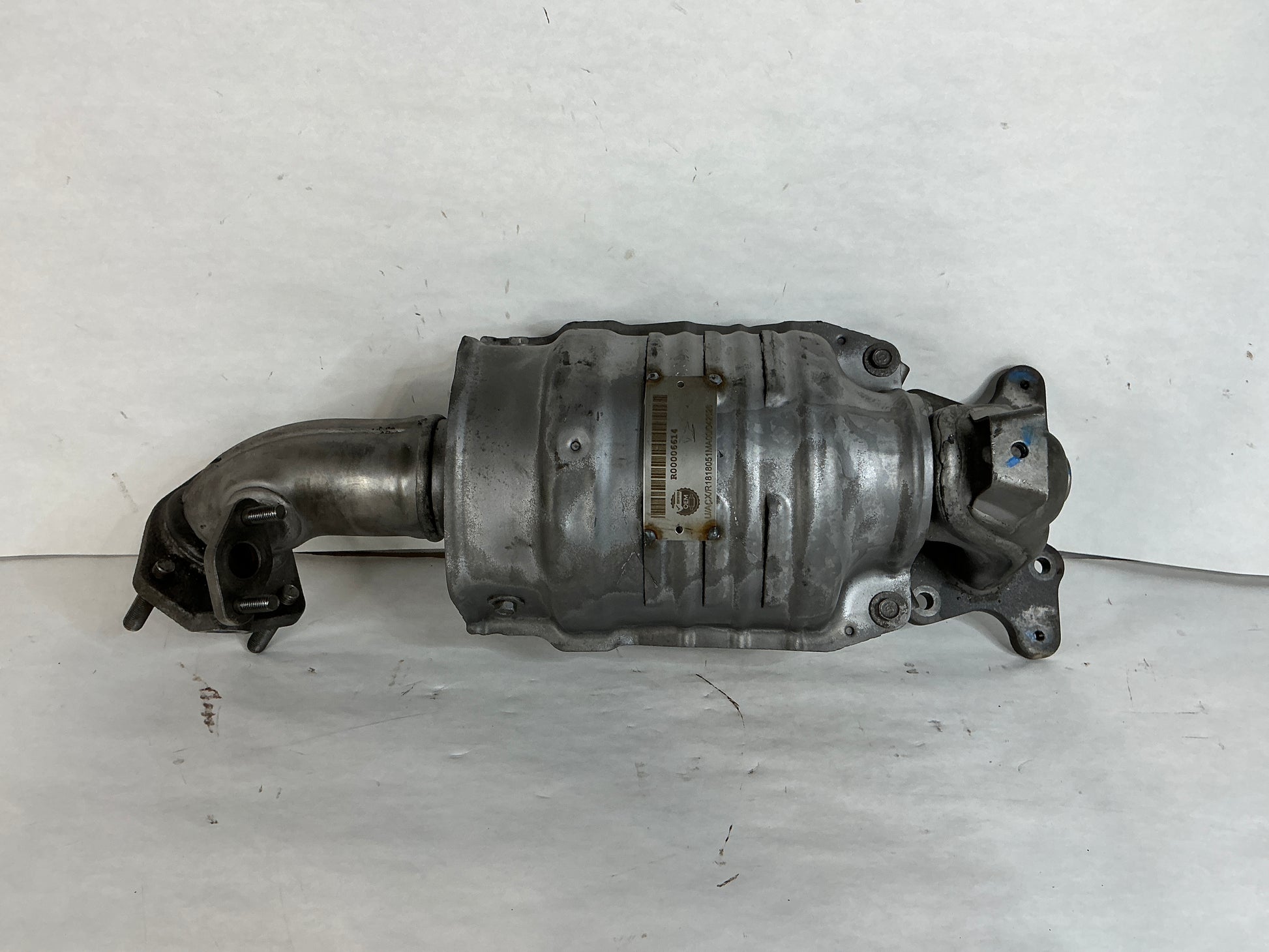 	18180-51M-A00
Other Names:	Exhaust Manifold, Converter Primary
Description:	
HR-V. Upper.
